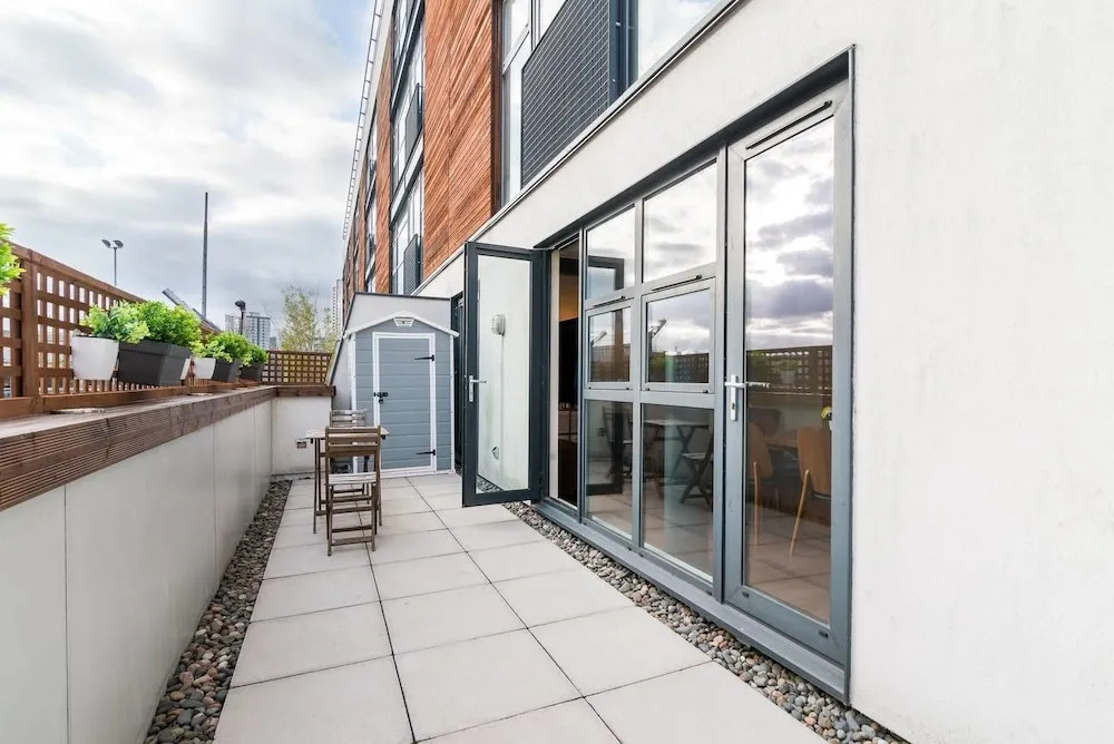 Beautiful Modern 2 bed Apartment