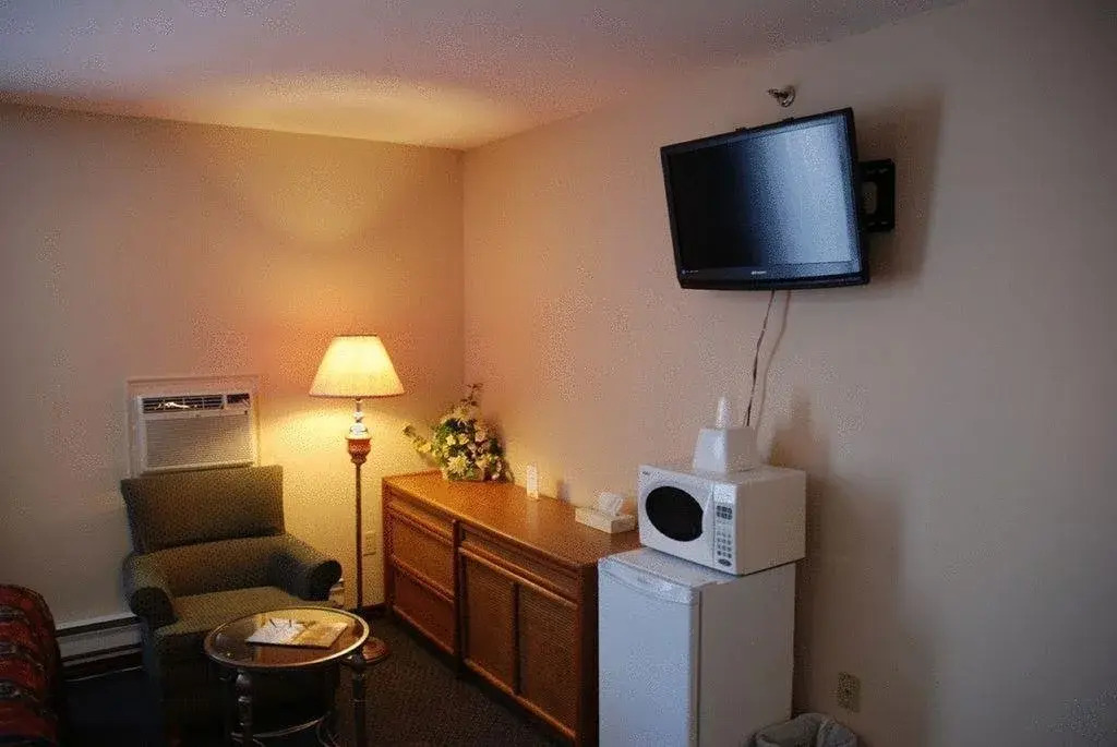 Commons Inn