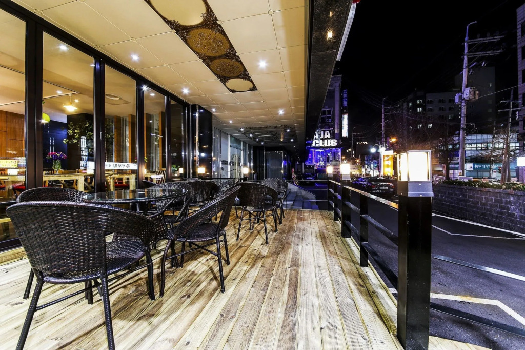 Pavia Tourist Hotel