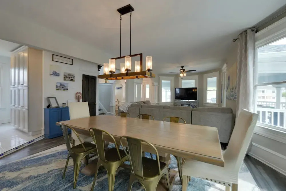 North Wildwood Home w/ Porch ~ 3 Blocks to Beach!