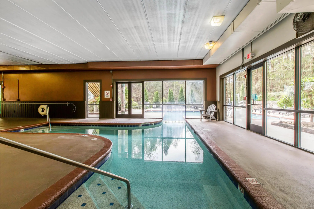 Hilton Vacation Club MountainLoft Gatlinburg