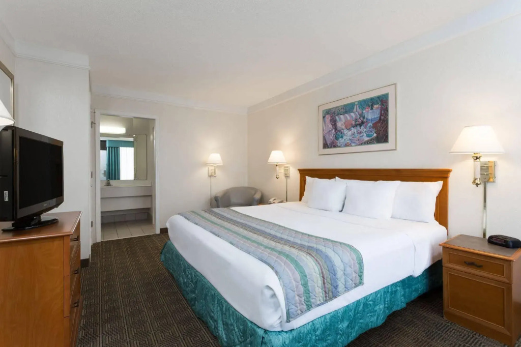 Extended Stay America Suites - Bristol