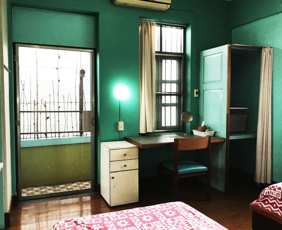 60 Blue House