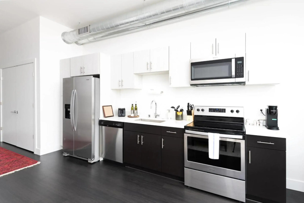 Flexhome Skywalk to Fiserv U5 RooftopGymParking