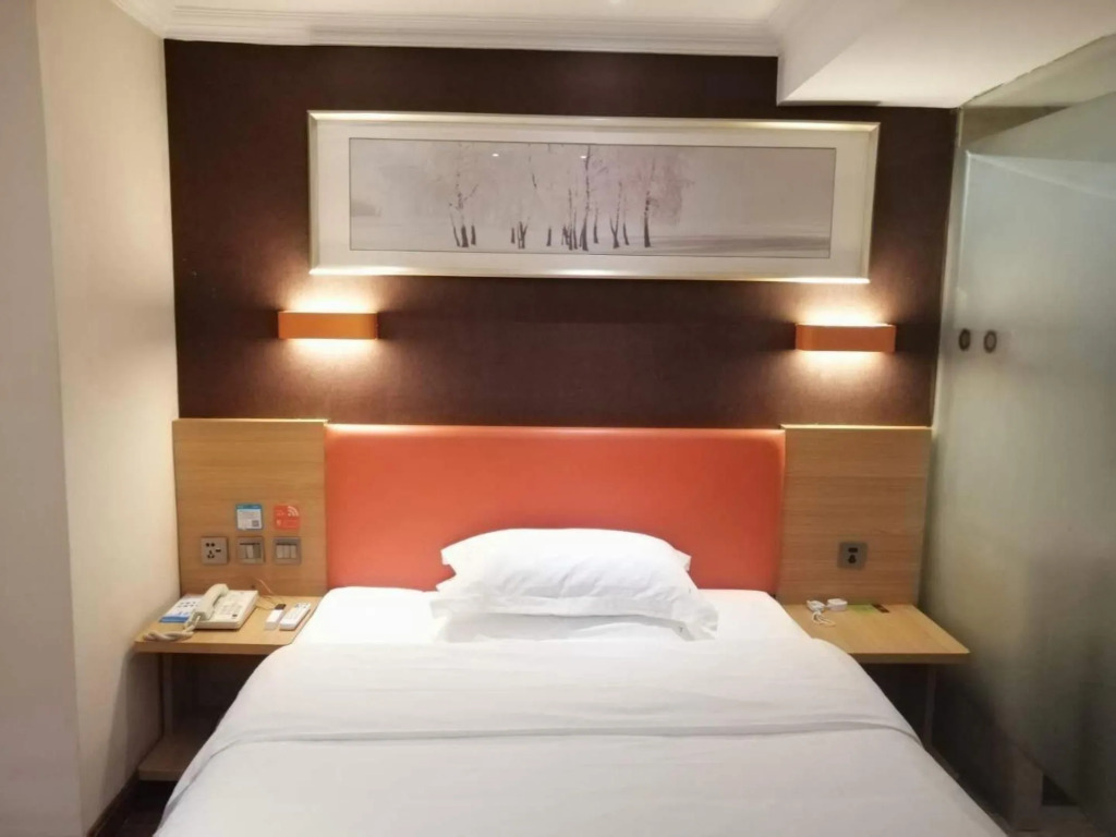 7Days Premium Ningbo Zhenhai Hongxing Square Branch