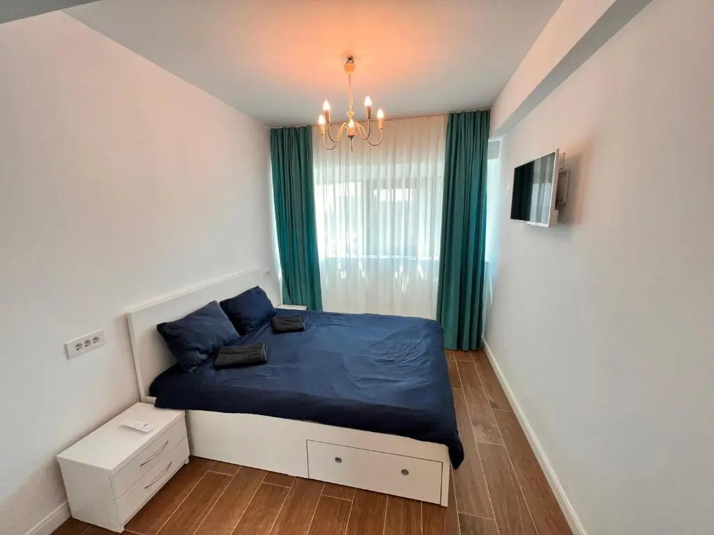 2 rooms Airy & Bright Palas Park