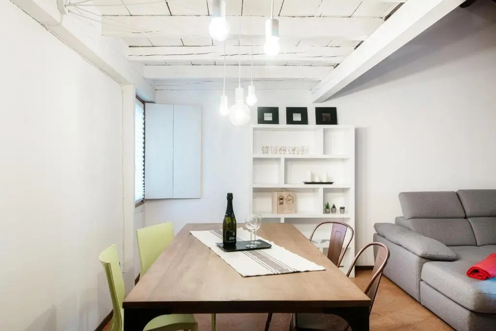 Suite Fontana - by MyHomeInComo