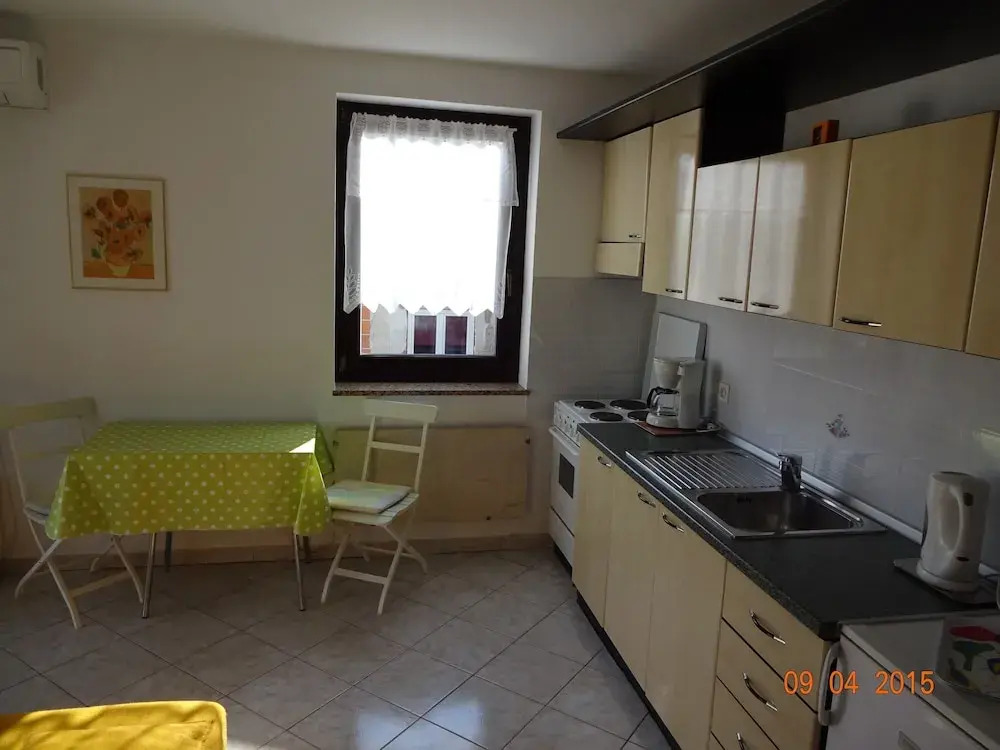Apartment 802