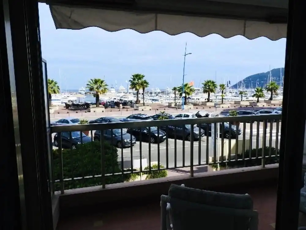 Apartment with One Bedroom in Mandelieu-La-Napoule, with Wonderful Sea View, Furnished Terrace And Wifi - 500 M From the Beach