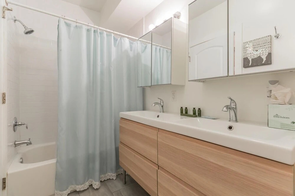 523 S 18th