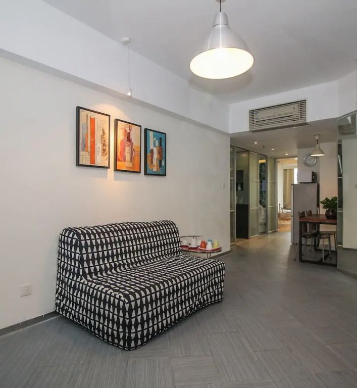 iNestin Shanghai Apt Jinzang Road
