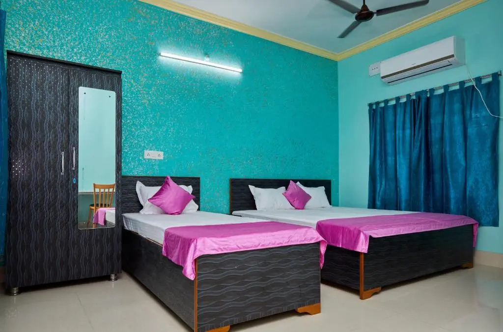 deb Guest House And Banquet hall