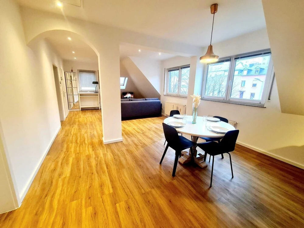 New Large 2 bedrooms with Parking