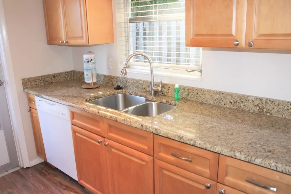 Aloha Kai - Unit 40 2 Bedrooms 1.5 Bathroom Apts
