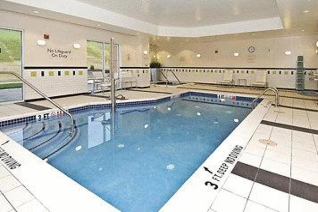 Fairfield Inn & Suites Bedford