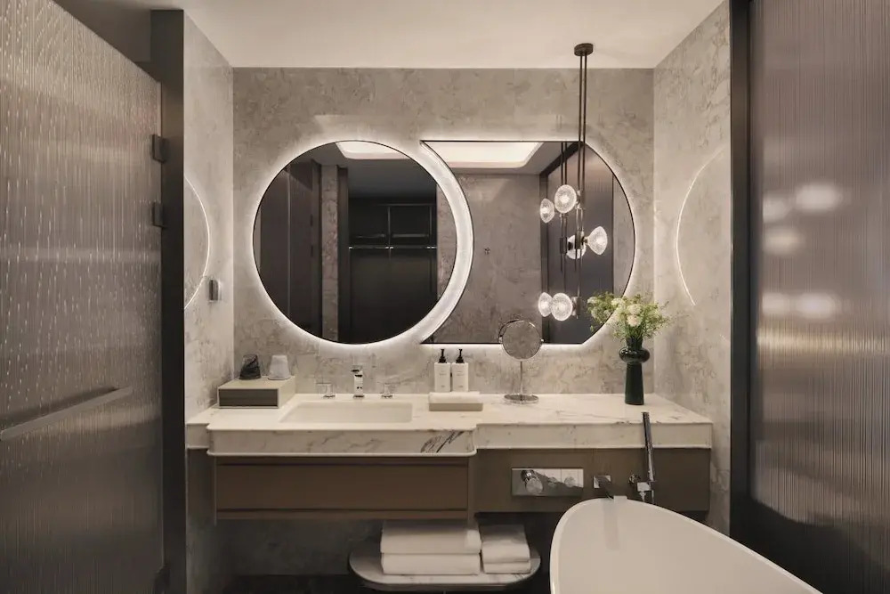 Intercontinental Xiangyang by IHG