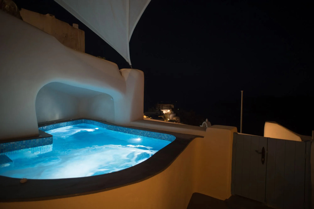 Nano Oia Villas