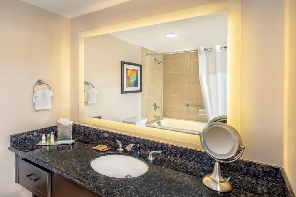 DoubleTree by Hilton San Bernardino