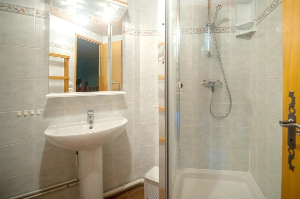 Chalet With 6 Bedrooms in Saint-martin-de-belleville, With Wonderful M