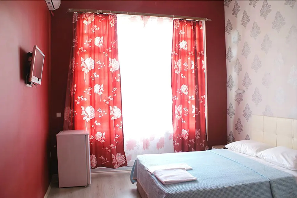 Ada Antik Otel