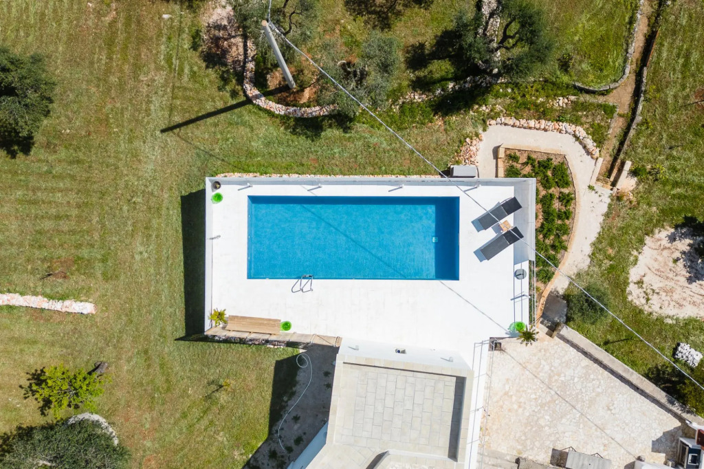 Villa L'Albicocco con piscina