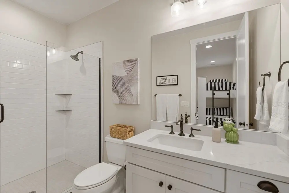 Southwest Manor 5 Bedroom Home