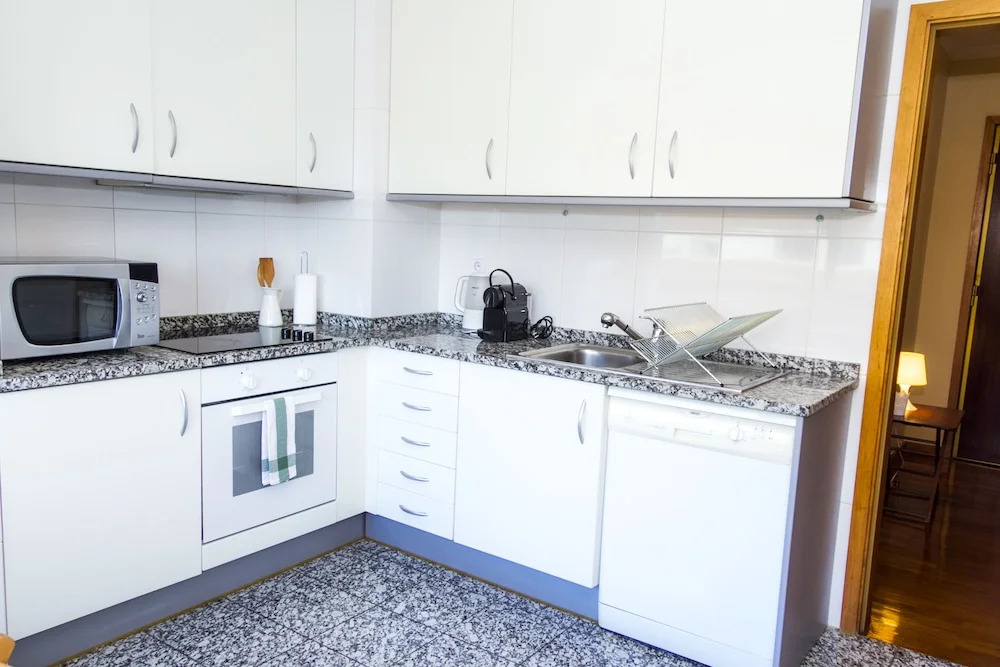 Liiiving in Matosinhos - City Beach Apartment