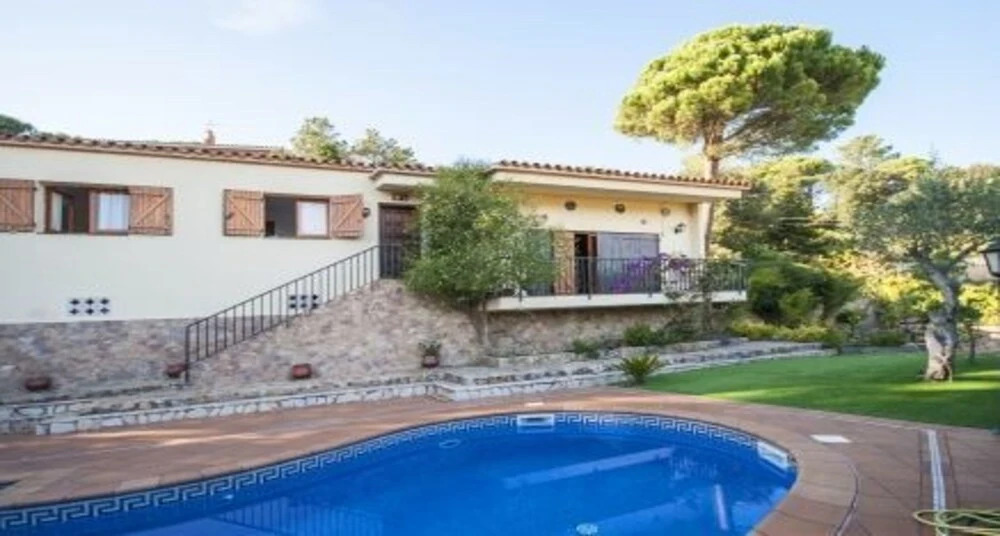 Villa in Lloret de Mar - 104021 by MO Rentals