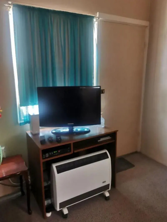 Kimba Units - Better than a motel room - self contained and pet friendly