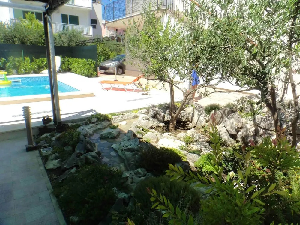 Apartment With 3 Bedrooms in Kaštel Štafilic, With Wonderful sea View,