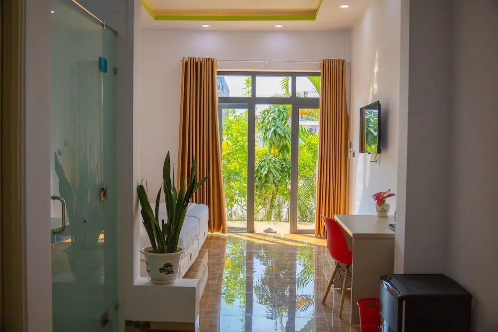 Lily Bungalow