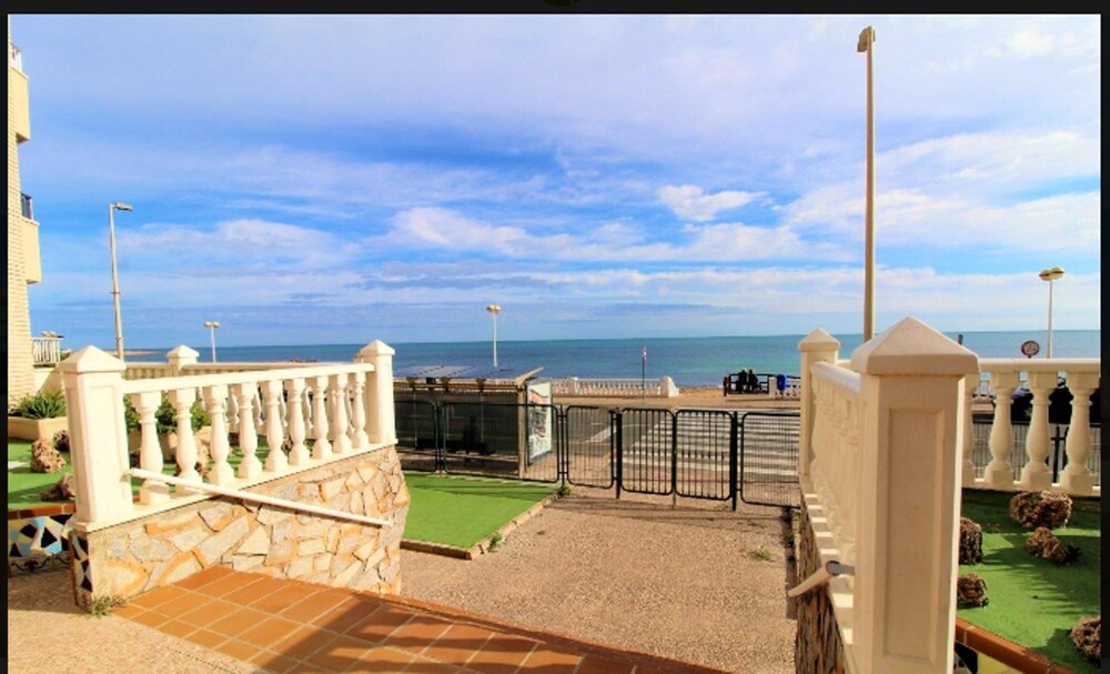 Apartment with One Bedroom in Torrevieja, with Wonderful City View, Furnished Balcony And Wifi - 100 M From the Beach
