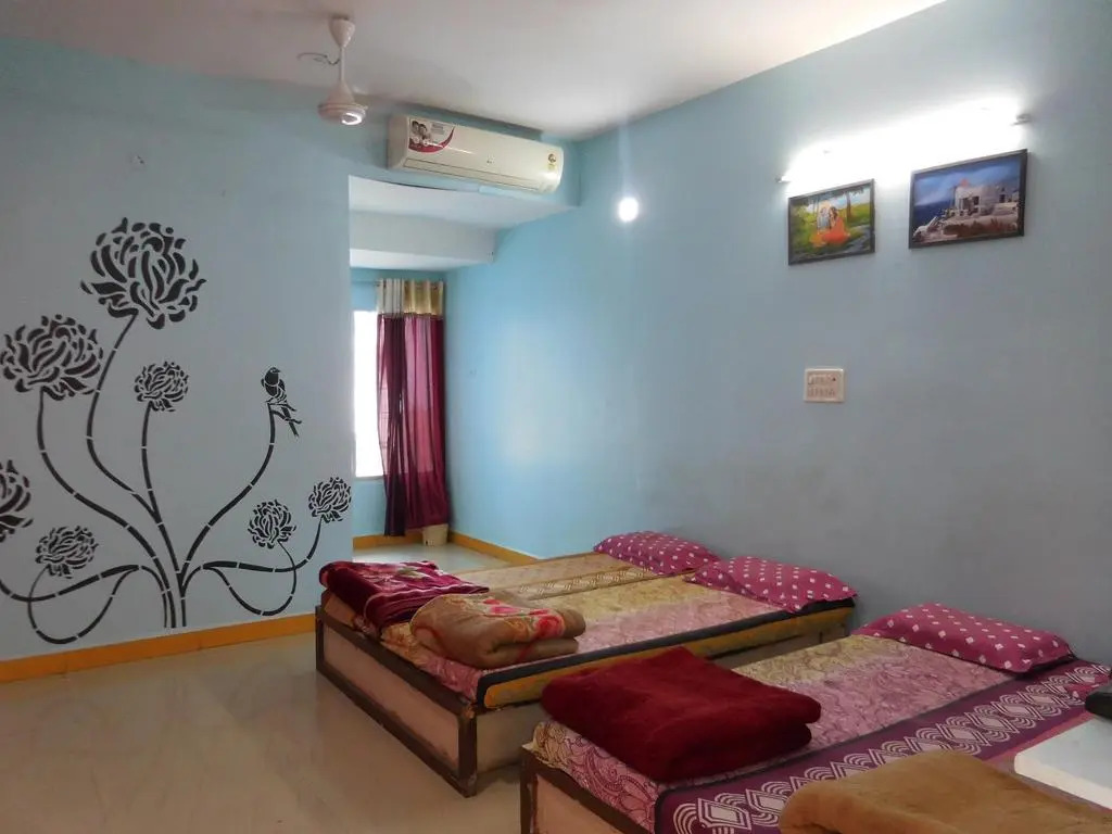 Hotel Shri Radhe Krishna