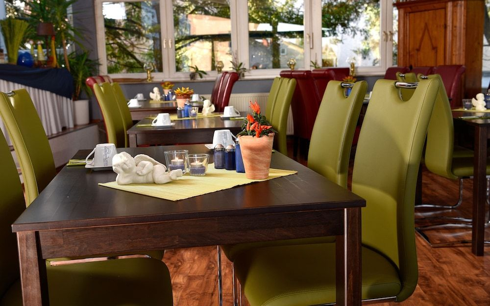 Hotel Bitzer Backnang Zentrum 24h Check In Frühstück zubuchbar gratis Parkplätze