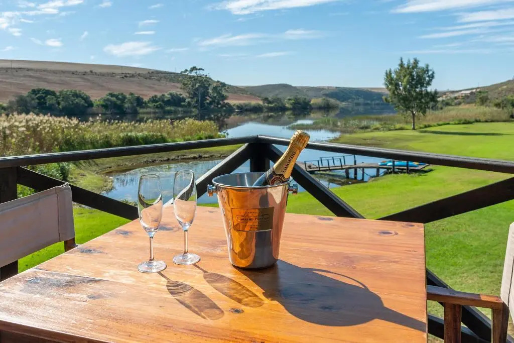 Tides River Lodge