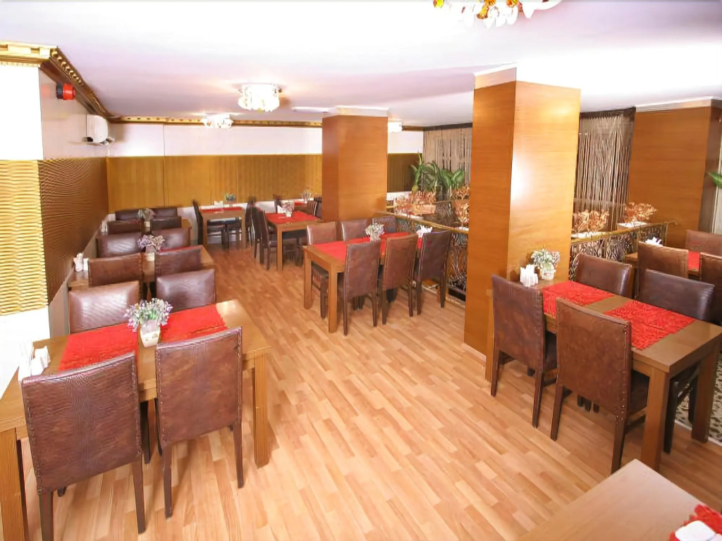 Maya Hotel