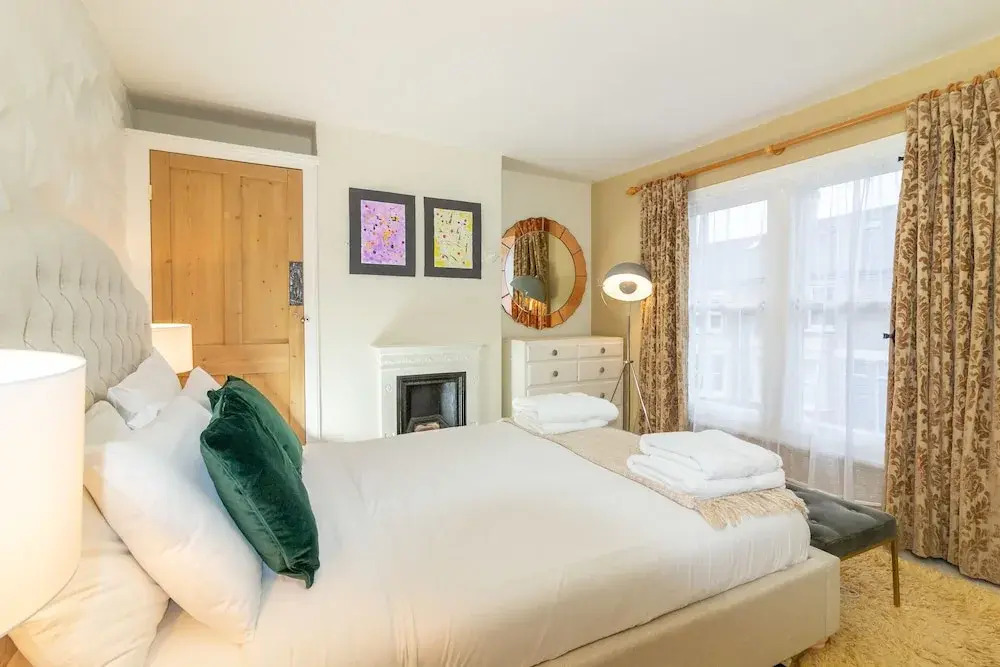 The River Cam Escape - 5BDR with Private Garden with Pond