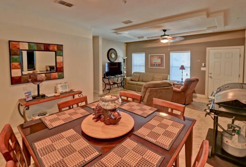 Sea Glass 4 2 Bedroom Condo