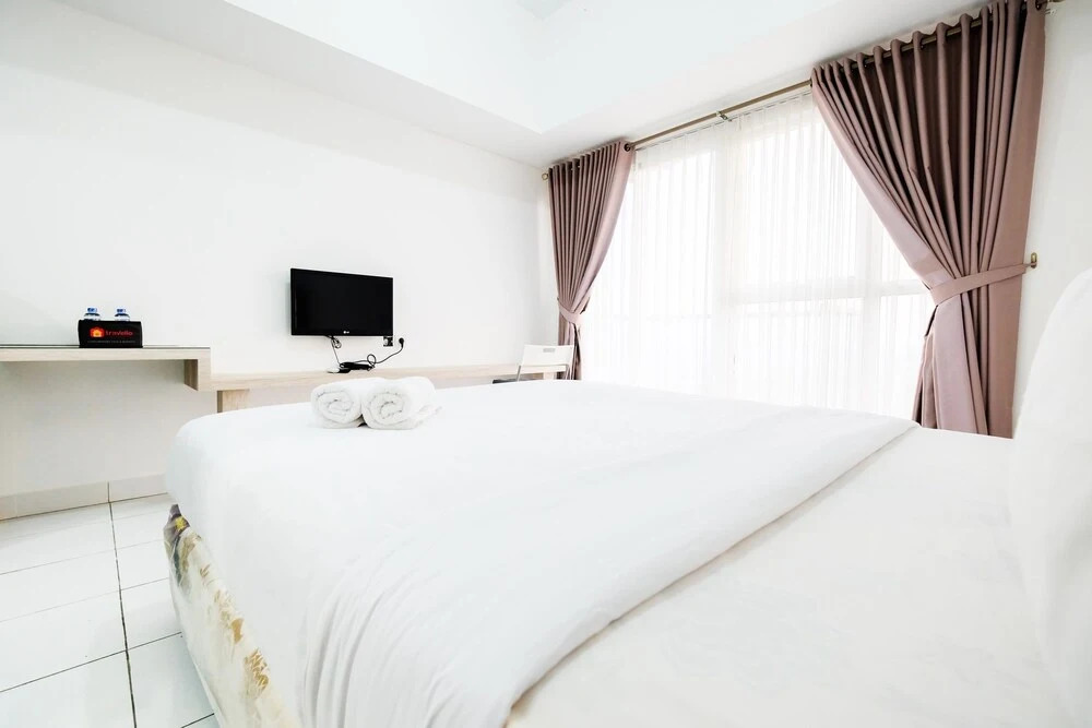 Cozy Studio Casa de Parco Near the Breeze BSD City