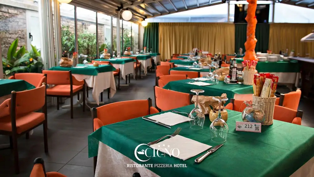Hotel Ristorante Cigno - Camere and Aparthotel