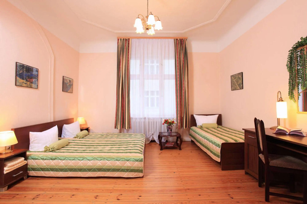 Hotel Central Inn am Hauptbahnhof Pension