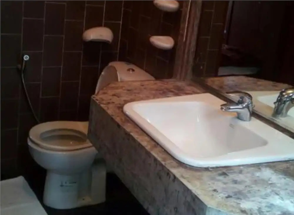 Yoho Yenisey Lake View Bungalow
