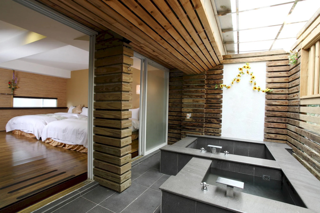 Hotspringworld