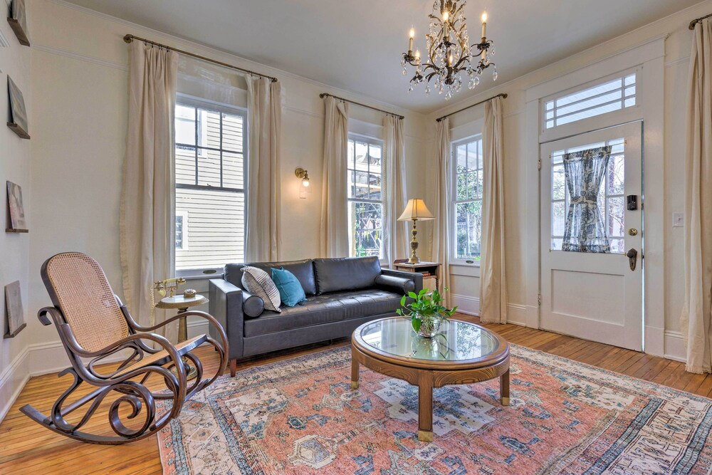 Renovated Historic Home w/ Yard: 2 Mi to Dtwn