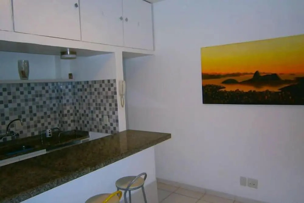 Etours - Prático Apartamento em Copacabana 1141