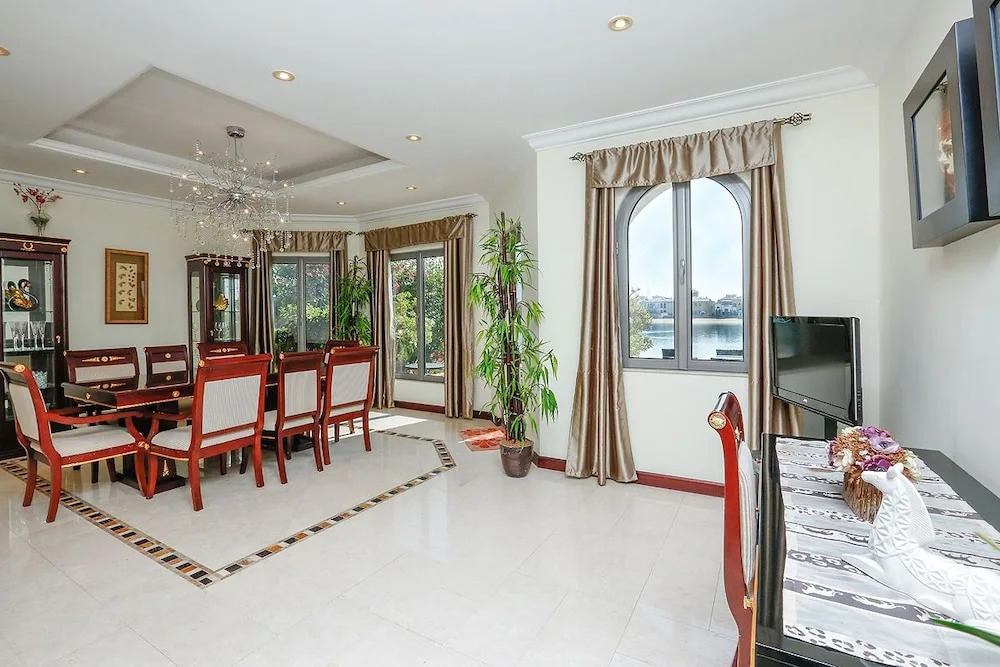 E&T Holiday Homes - Frond C Villa