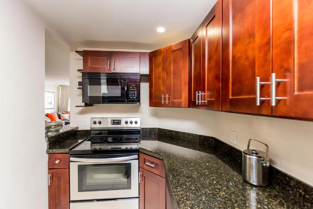 Ocean Beach Condo 3BR On the Sand 505