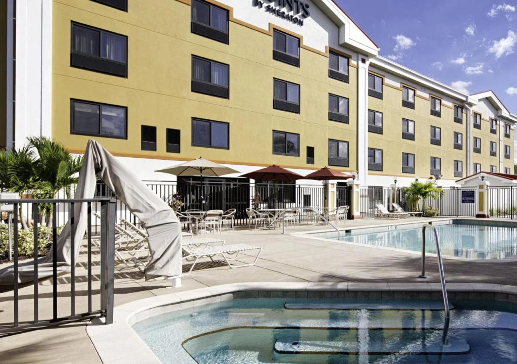Four Points by Sheraton Fort Myers Airport
