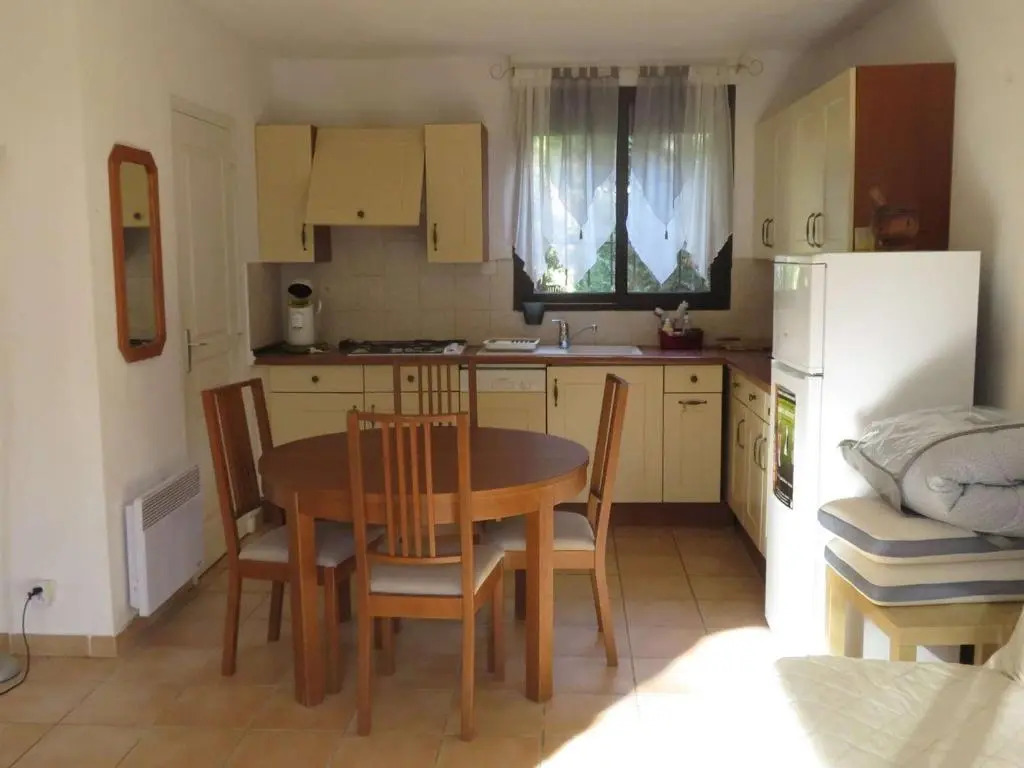 Maison Bormes-les-Mimosas, 1 pièce, 4 personnes - FR-1-610-41