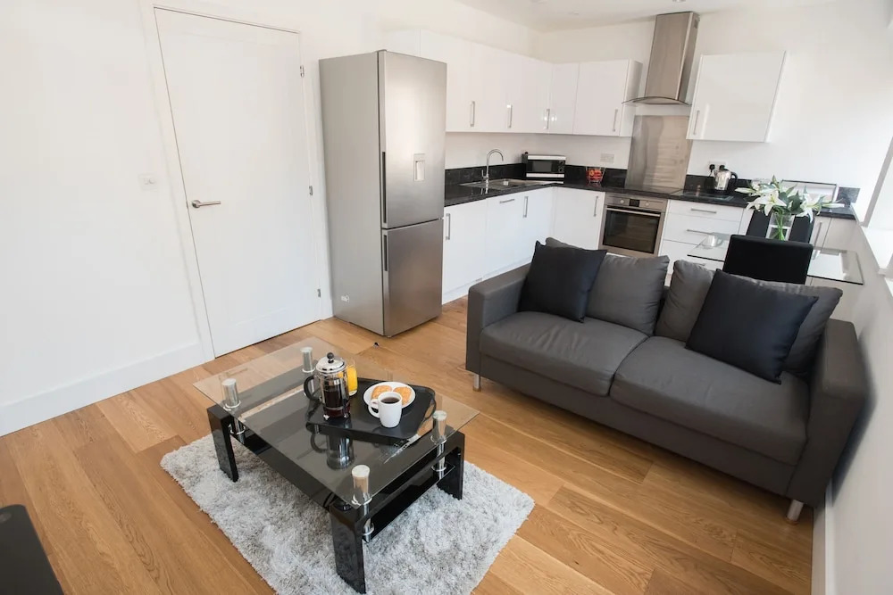 Celador Apartments - Sussex House Serviced Apartments